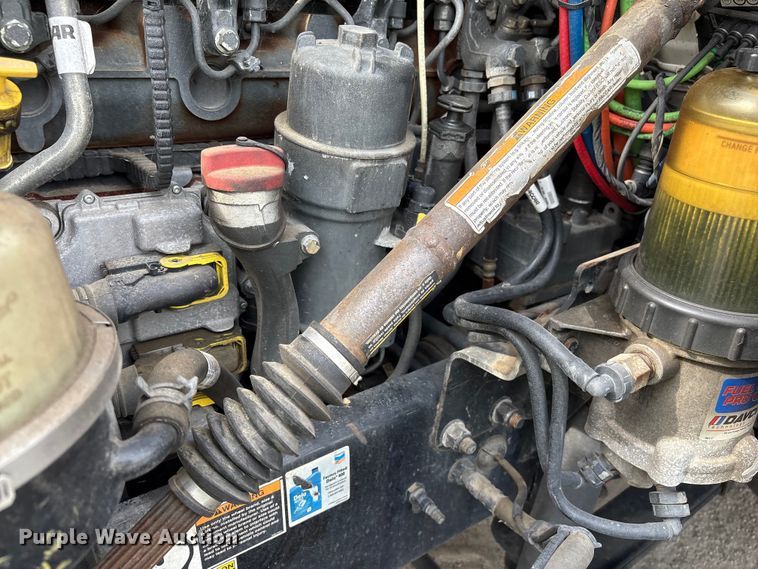 image for item YA1172 2018 Kenworth T680 semi truck