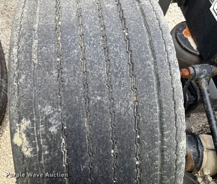 image for item YA1172 2018 Kenworth T680 semi truck