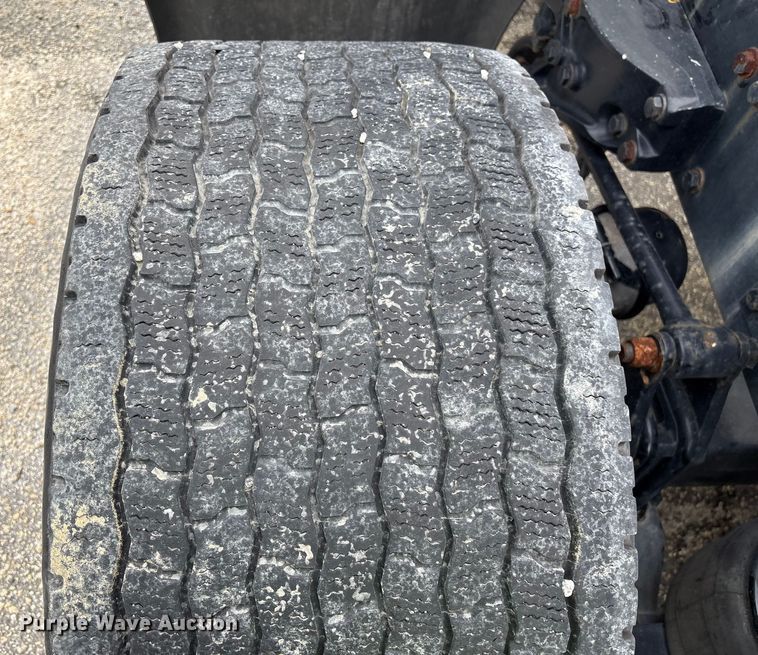 image for item YA1172 2018 Kenworth T680 semi truck