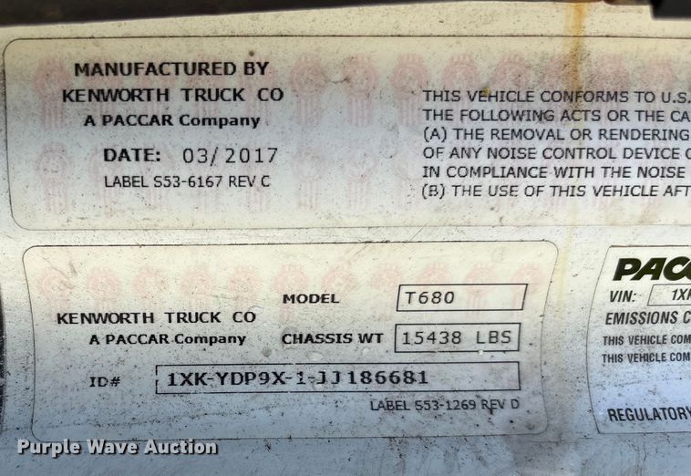 image for item YA1172 2018 Kenworth T680 semi truck