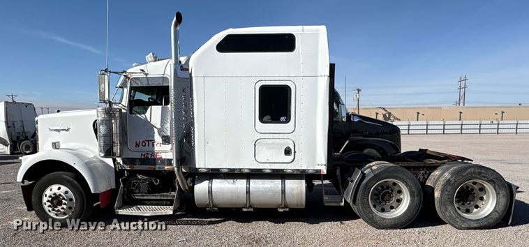 image for item YA1269 2002 Kenworth W900B semi truck