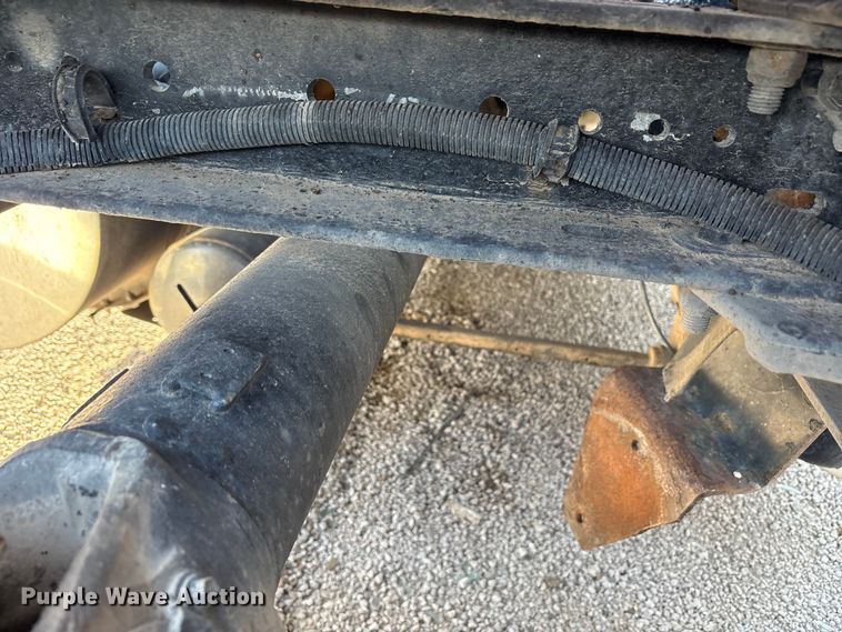 image for item YA1269 2002 Kenworth W900B semi truck