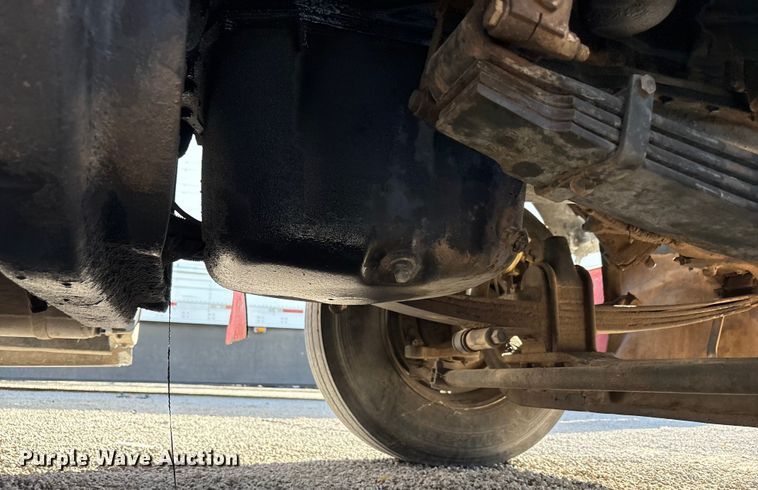 image for item YA1269 2002 Kenworth W900B semi truck