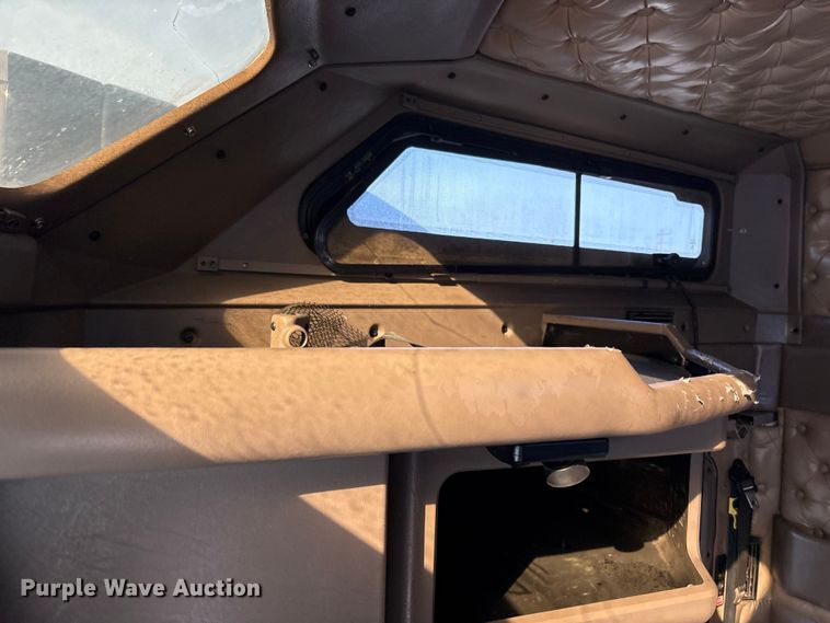 image for item YA1269 2002 Kenworth W900B semi truck