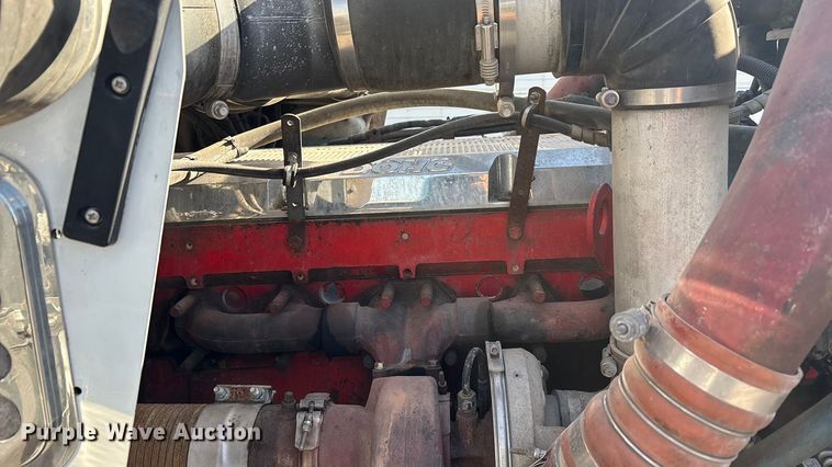 image for item YA1269 2002 Kenworth W900B semi truck