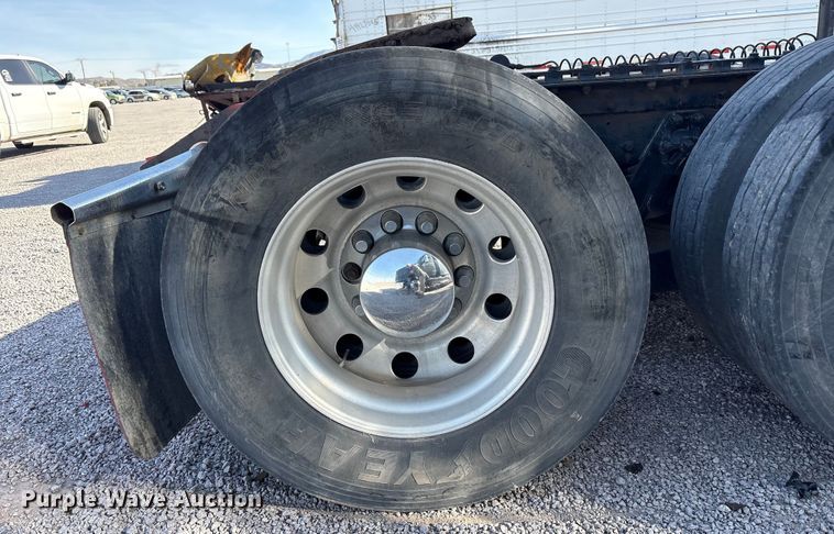 image for item YA1269 2002 Kenworth W900B semi truck