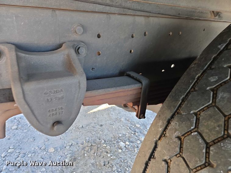 image for item YA1386 2020 Hino  box truck