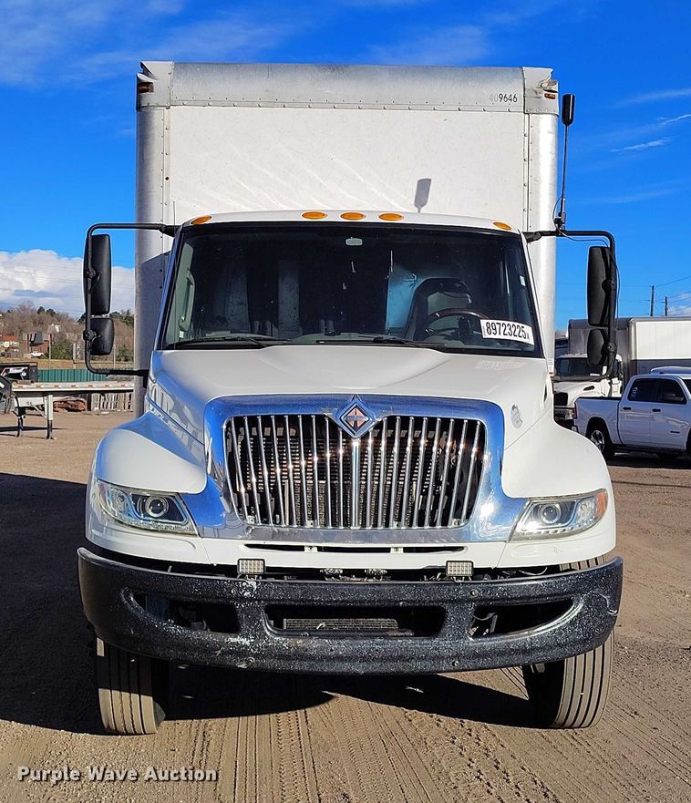 image for item YA1393 2015 International 4300  box truck