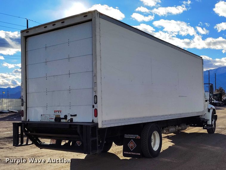 image for item YA1393 2015 International 4300  box truck