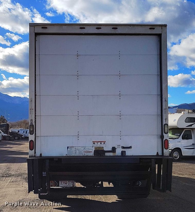 image for item YA1393 2015 International 4300  box truck