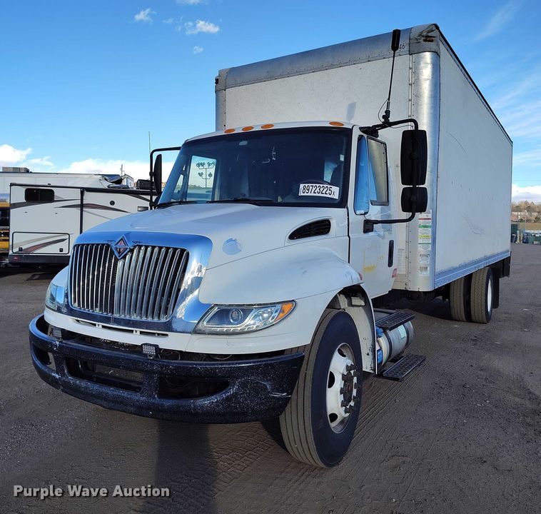 image for item YA1393 2015 International 4300  box truck