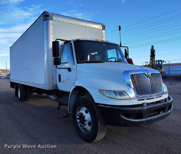 image for item YA1393 2015 International 4300  box truck