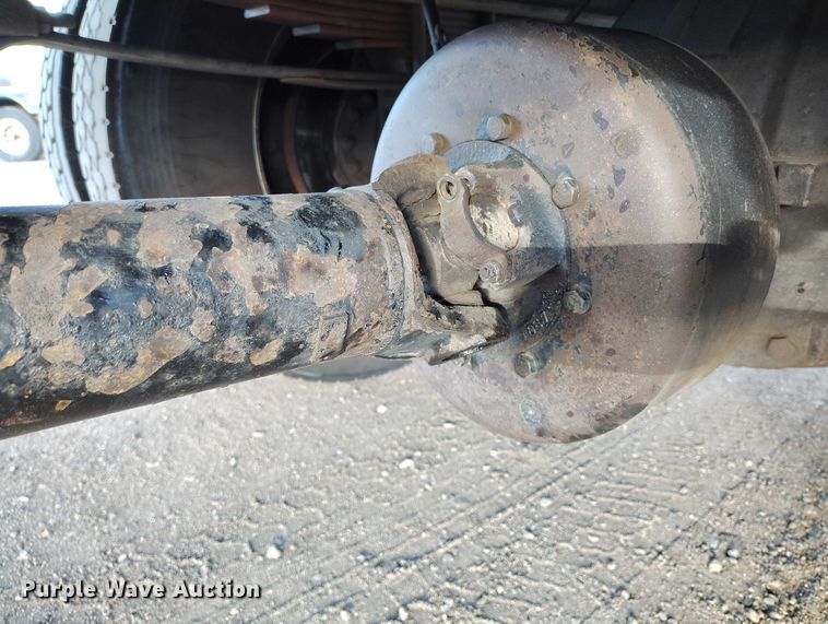 image for item YA1393 2015 International 4300  box truck