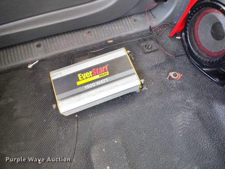 image for item YA1393 2015 International 4300  box truck