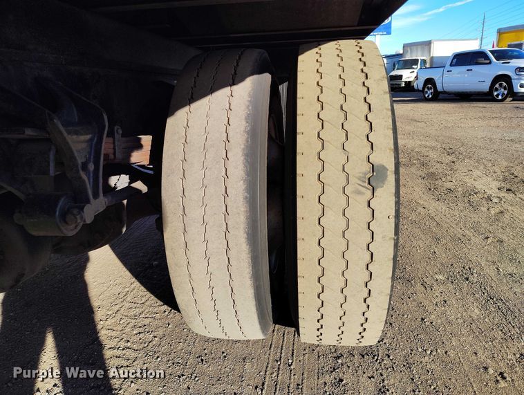 image for item YA1393 2015 International 4300  box truck