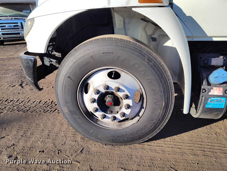 image for item YA1393 2015 International 4300  box truck