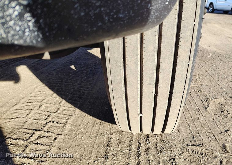 image for item YA1393 2015 International 4300  box truck