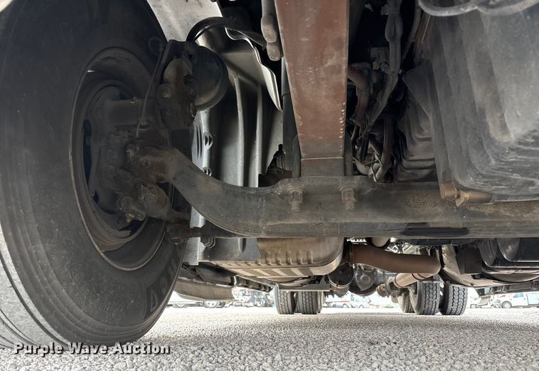 image for item YA1442 2017 Freightliner Cascadia semi truck