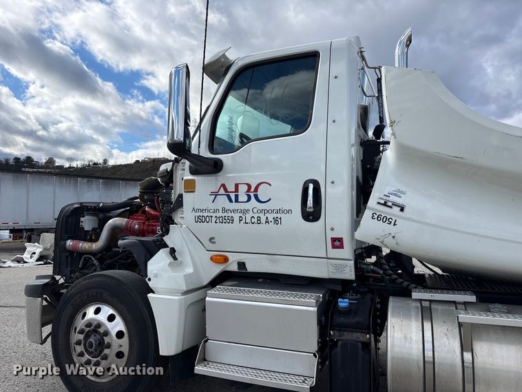 image for item YA1452 2024 International LT625 semi truck