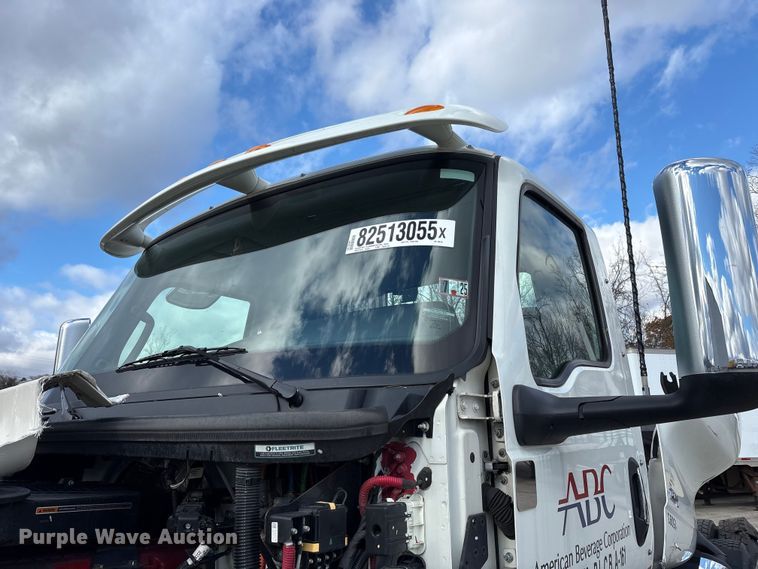 image for item YA1452 2024 International LT625 semi truck