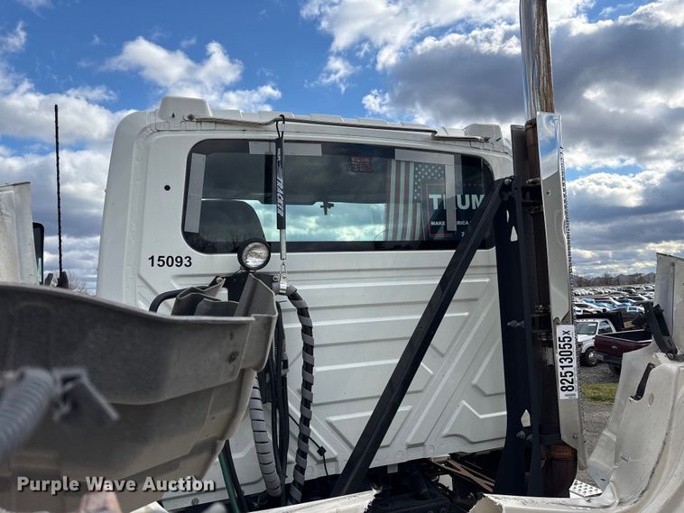 image for item YA1452 2024 International LT625 semi truck