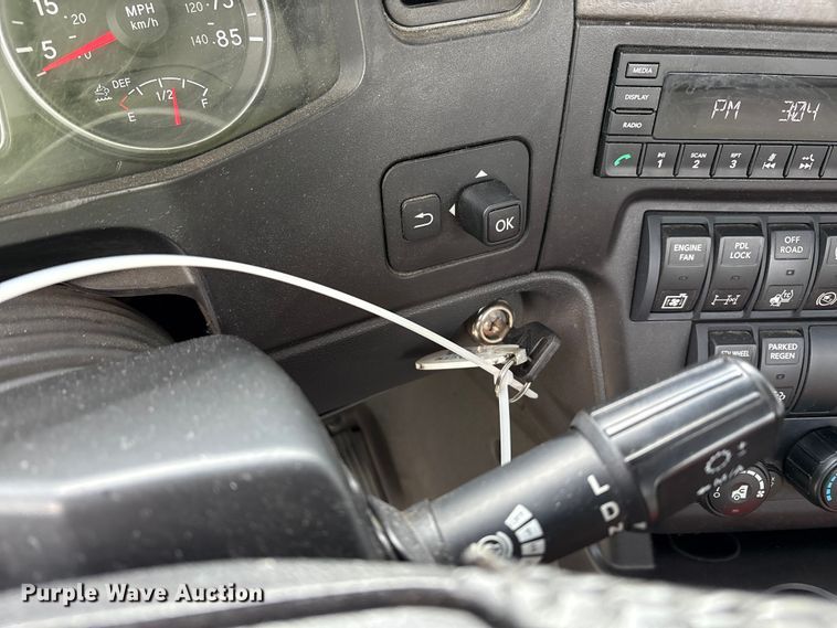 image for item YA1452 2024 International LT625 semi truck