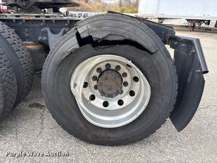 image for item YA1452 2024 International LT625 semi truck