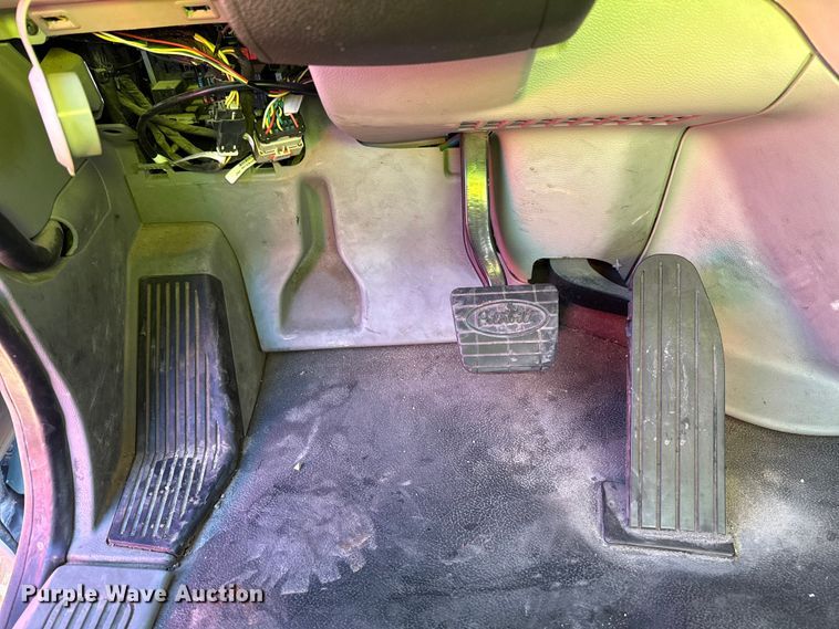 image for item YA1521 2021 Peterbilt 579 semi truck