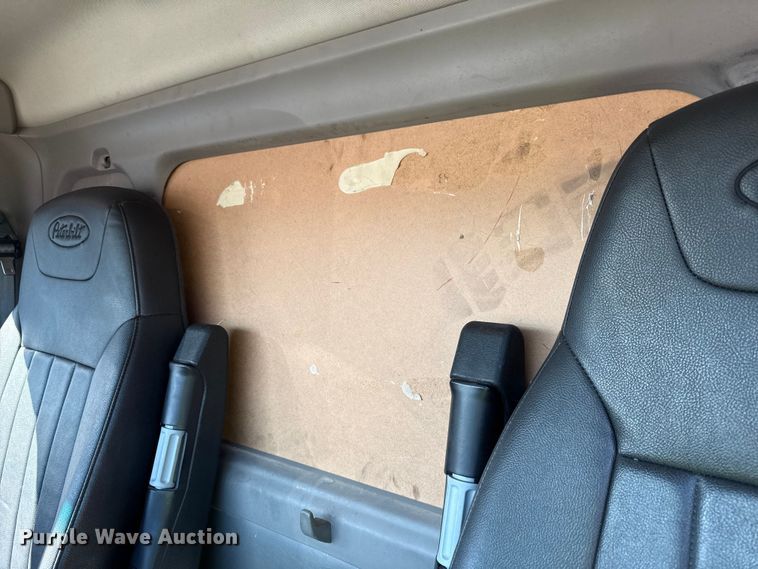 image for item YA1521 2021 Peterbilt 579 semi truck