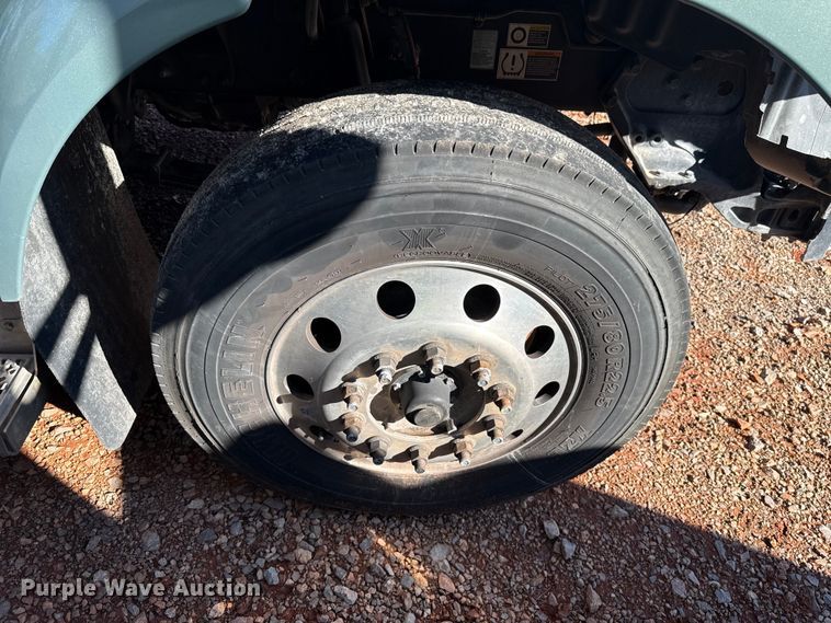 image for item YA1521 2021 Peterbilt 579 semi truck