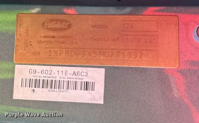 image for item YA1521 2021 Peterbilt 579 semi truck
