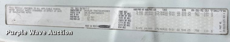 image for item YA1553 2015 Freightliner Cascadia  semi truck