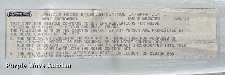 image for item YA1553 2015 Freightliner Cascadia  semi truck