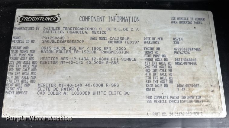 image for item YA1553 2015 Freightliner Cascadia  semi truck