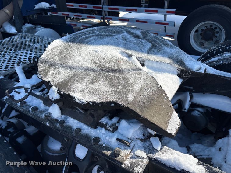 image for item YA1558 2022 Kenworth T680 semi truck