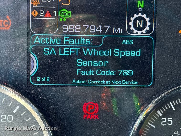 image for item YA1558 2022 Kenworth T680 semi truck