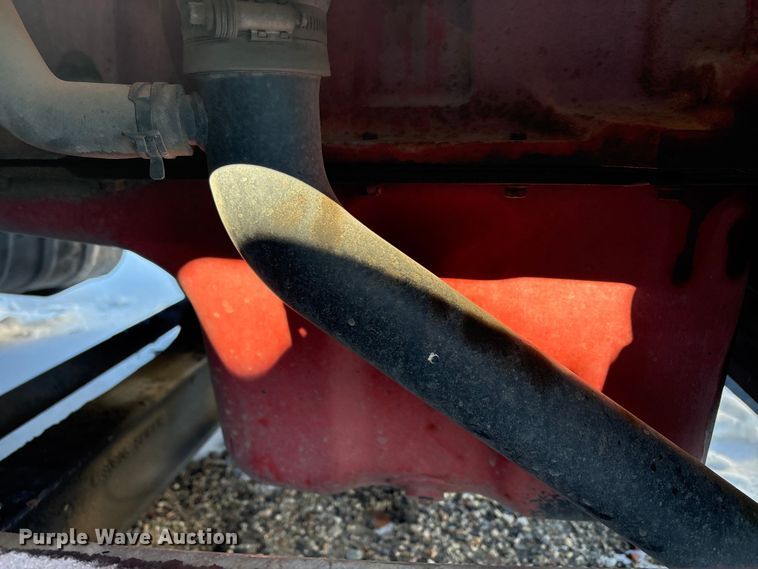 image for item YA1558 2022 Kenworth T680 semi truck