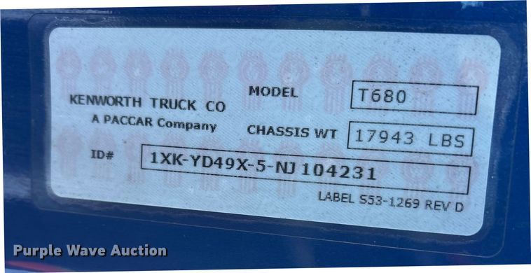 image for item YA1558 2022 Kenworth T680 semi truck