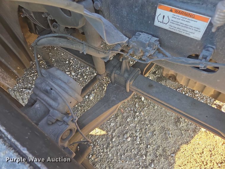 image for item YA1599 2020 Freightliner Cascadia semi truck