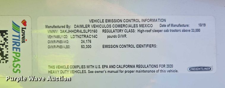 image for item YA1599 2020 Freightliner Cascadia semi truck