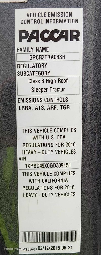 image for item YA1631 2016 Peterbilt 579 semi truck