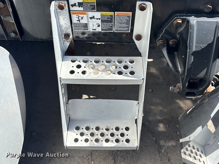 image for item YA1656 2016 Kenworth T680  semi truck