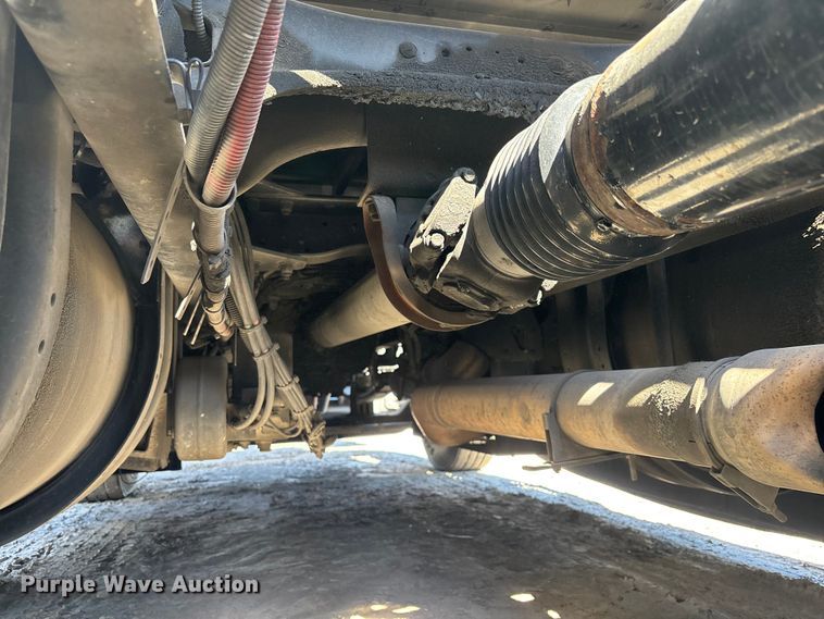 image for item YA1656 2016 Kenworth T680  semi truck