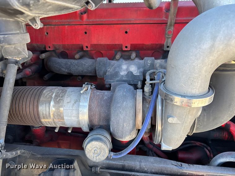 image for item YA1656 2016 Kenworth T680  semi truck