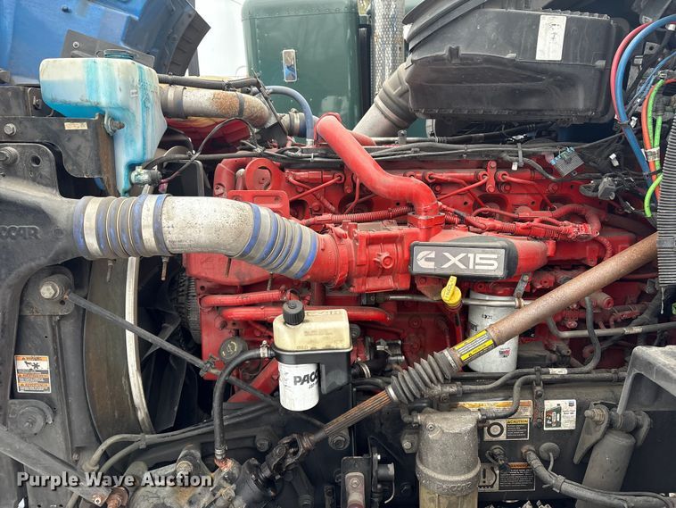 image for item YA1687 2022 Peterbilt 567 semi truck