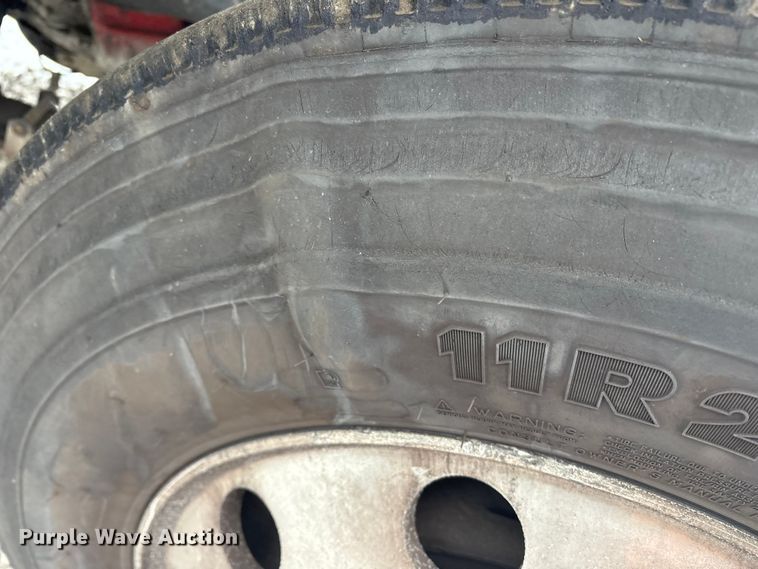 image for item YA1687 2022 Peterbilt 567 semi truck