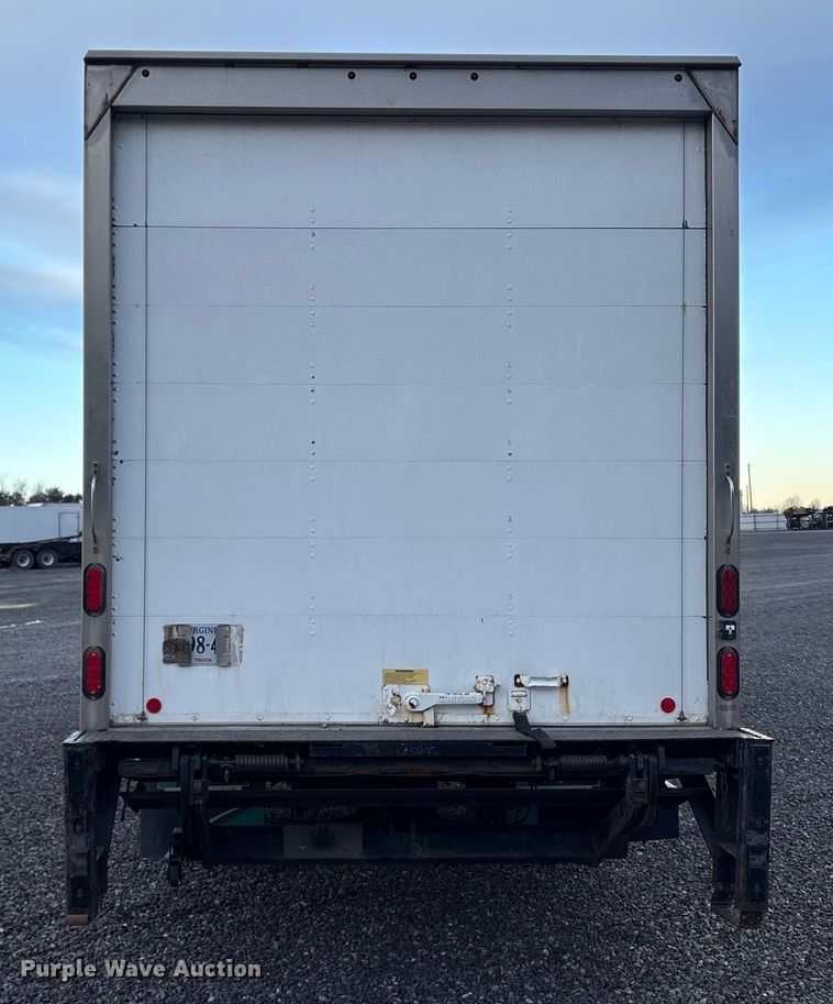 image for item YA1767 2019 Isuzu NRR  box truck