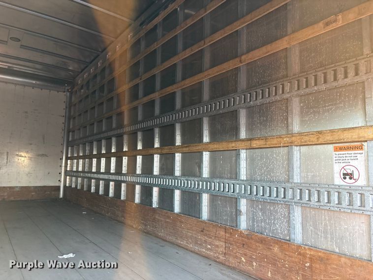 image for item YA1767 2019 Isuzu NRR  box truck