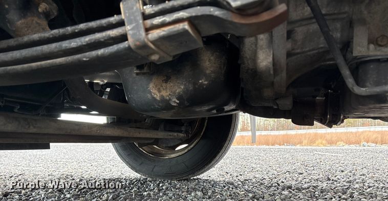 image for item YA1767 2019 Isuzu NRR  box truck