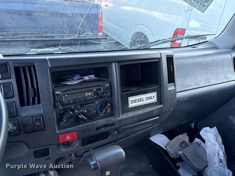 image for item YA1767 2019 Isuzu NRR  box truck